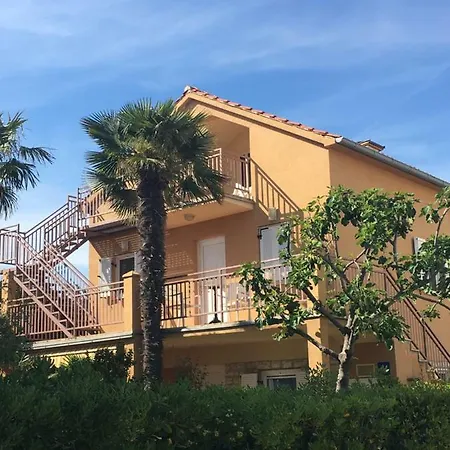 Apartment Kika Sukosan